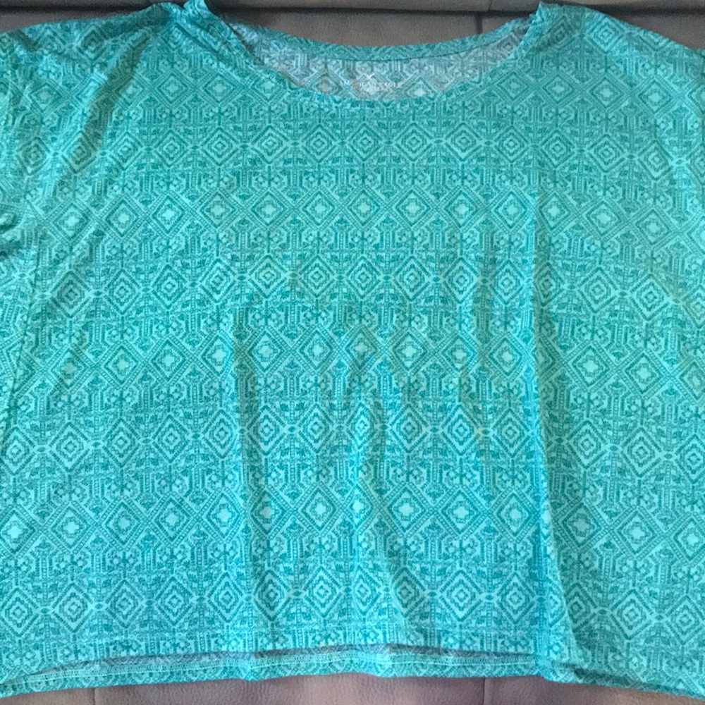 American Eagle green patterned short sleeve